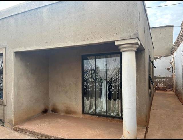 3 BEDROOM HOUSE FOR SALE IN BRAM FISCHERVILLE